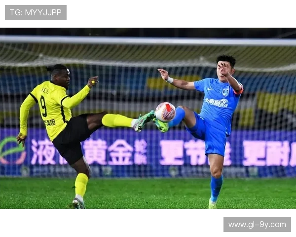 河北沧州足球赛激烈对决双方比分紧咬看点纷呈引发球迷热议